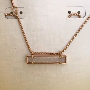 Kendra Scott Leanor Bar Pendant Necklace